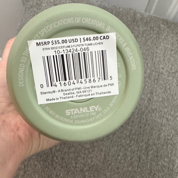 Stanley The Iceflow Flip Straw Tumbler 30oz. - Picture 6 of 6
